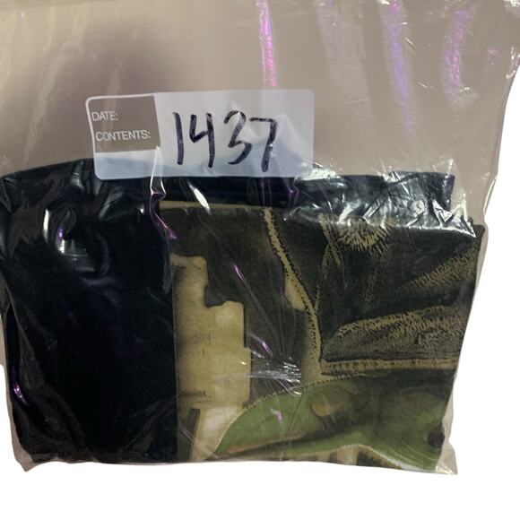 Old Navy X Disney Star Wars Baby Yoda T-Shirt Mens Size M - Picture 6 of 6